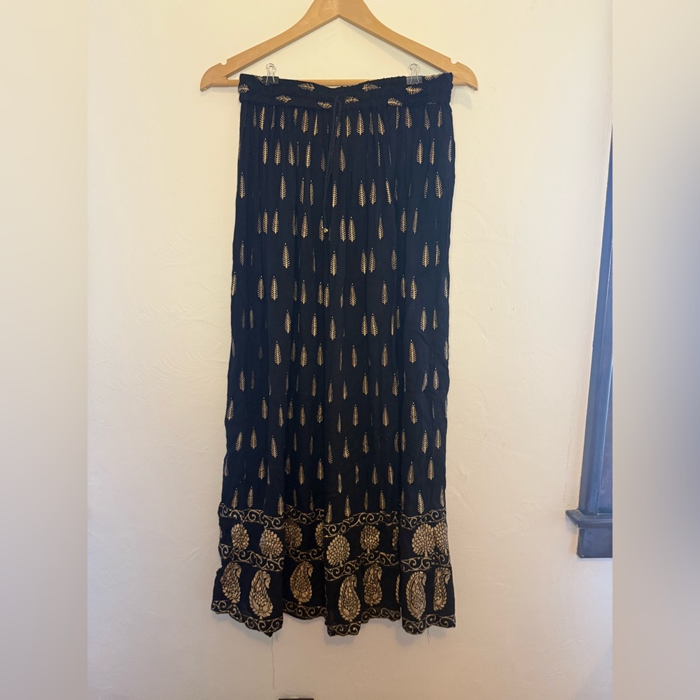Black & Gold Boho Skirt | Size Small